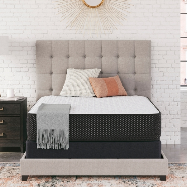 Ashley - Матрасс LIMITED EDITION FIRM QUEEN 153 x 203 x 30.4 /M41031W2/